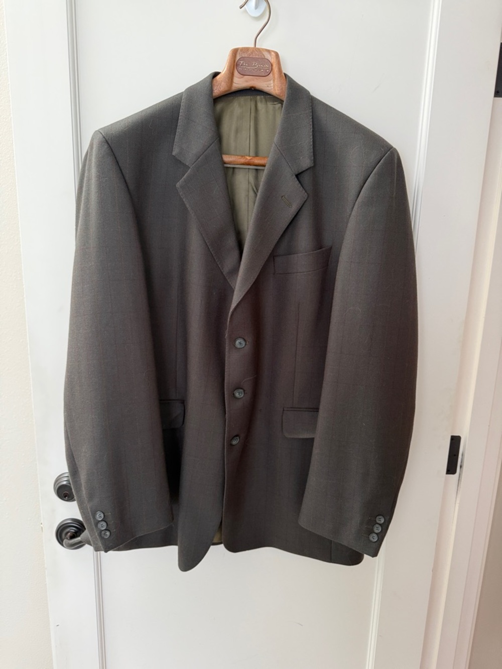 The British Tailor classic men’s 3-button  blazer size 44